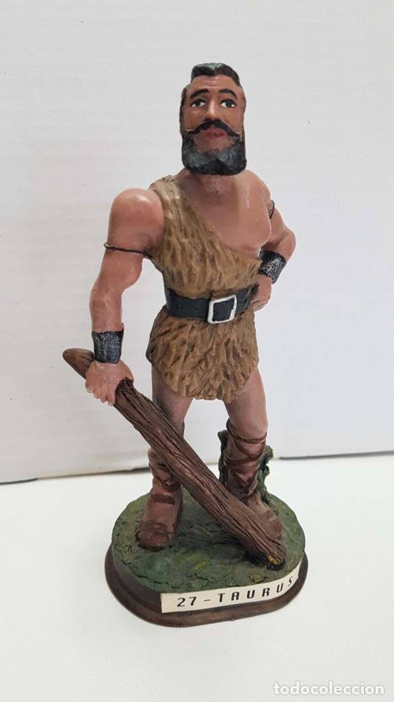 Collectionnisme de Revues et Journaux: Figura Resina Taurus serie El Jabato - Victor Mora