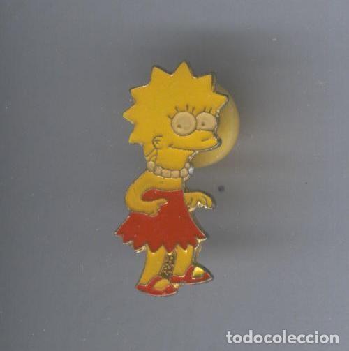 Coleccionismo de Revistas y Peri&oacute;dicos: Pins metal: Lissa de la serie Los Simpson - Varios