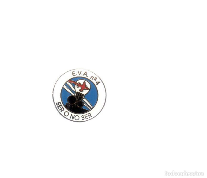 Collectionnisme de Revues et Journaux: V49158: Pin Escuadron de Vigilancia Aerea n&ordm; 4 Ejercito del Aire EVA 4 - NULL