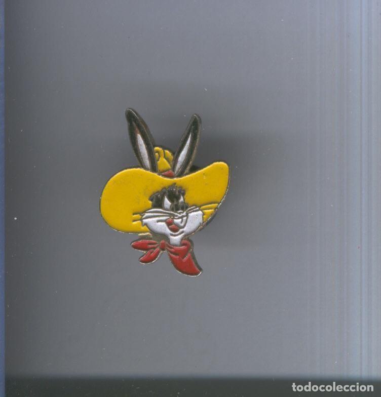 Collection Magazines and Newspapers: Pins metal: Bugs Bunny - Varios