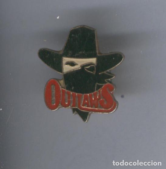 Collection Magazines and Newspapers: Pins metal: Outlaws (bandido) - Varios