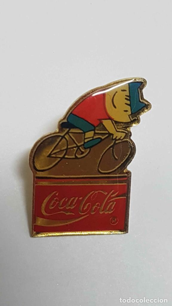 Coleccionismo de Revistas y Peri&oacute;dicos: Pins: Cobi ciclista, Coca Cola. Mascota de las Olimpiadas de Barcelona 1992 - NULL