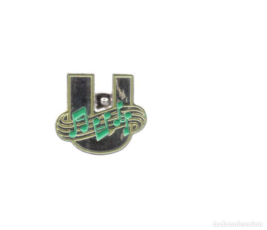 Collection Magazines and Newspapers: V49154: Pin metalico nota musical - NULL