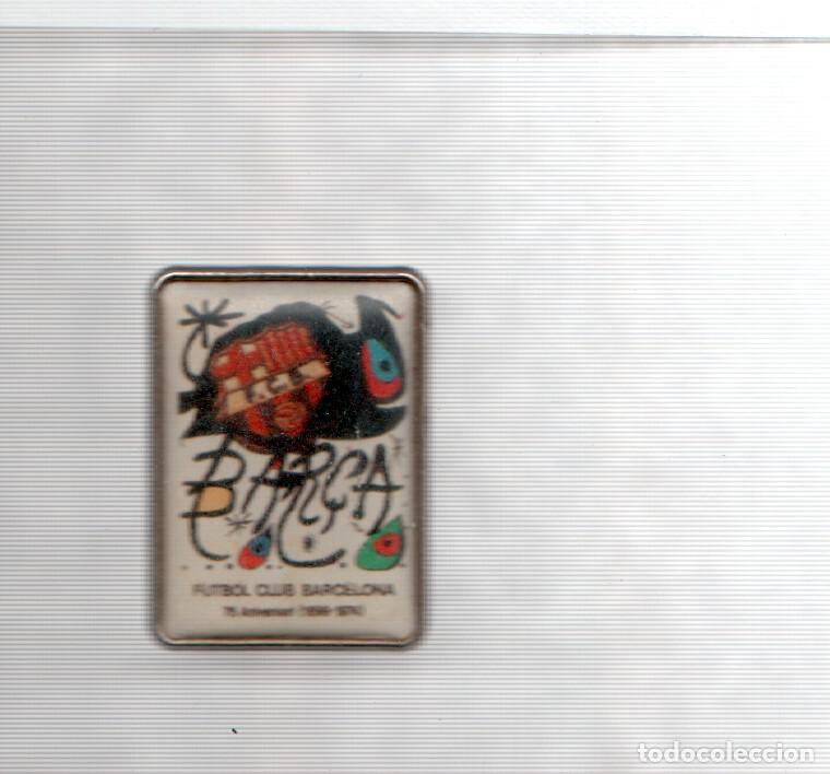 Collection Magazines and Newspapers: Pins: Futbol Club Barcelona logo de Miro - Varios