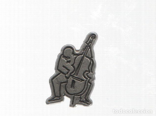 Collezionismo di Riviste e Giornali: Pins: Baix Penedes - Comarcas de Catalu&ntilde;a, Coleccionable Catalu&ntilde;a Moderna - El Pais