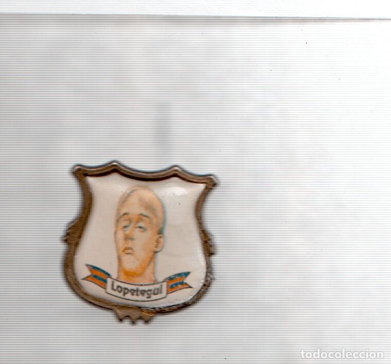 Colecionismo de Revistas e Jornais: Pins: Lopetegui jugador del Bar&ccedil;a - Varios