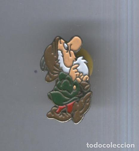 Collection Magazines and Newspapers: Pins metal: Enano serie Blancanieves - Varios