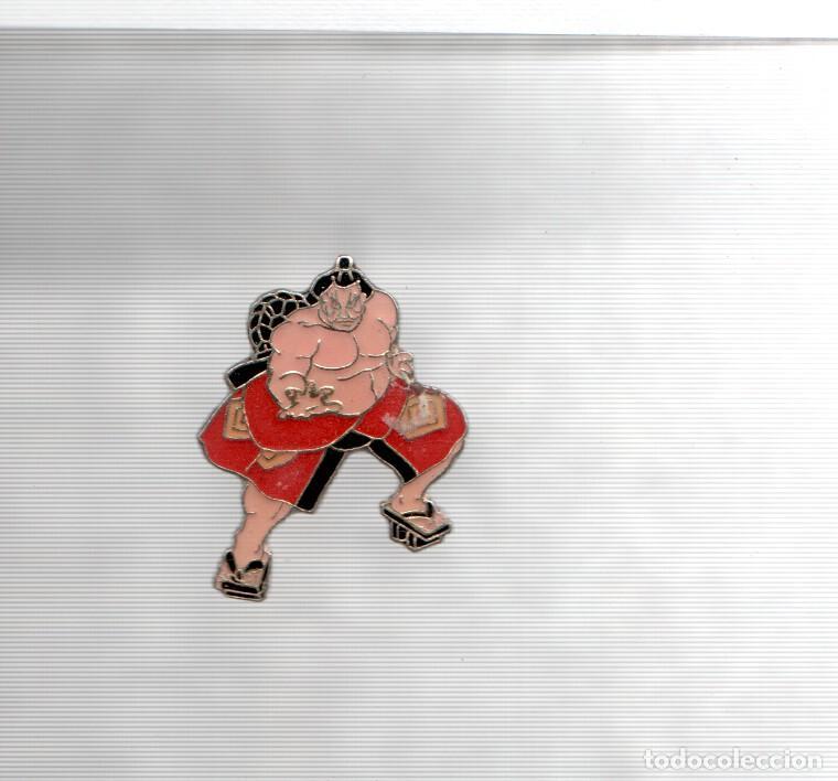Collection Magazines and Newspapers: Pins: Luchador de Sumo - Varios