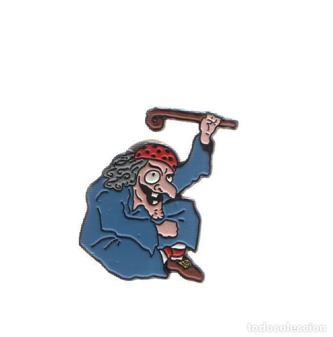 Collezionismo di Riviste e Giornali: PIN: BRUJAS - BRUJA SENTADA CON BASTO