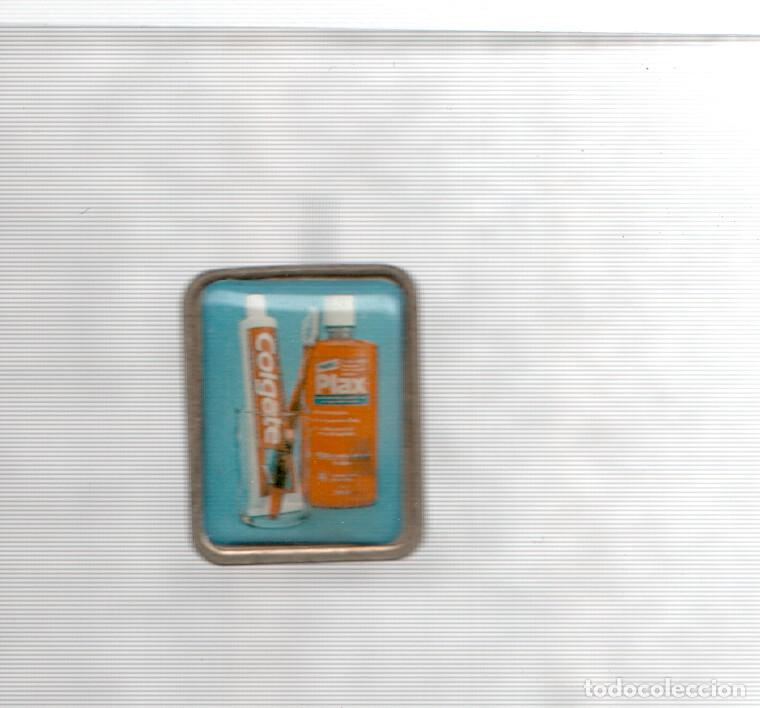Colecionismo de Revistas e Jornais: Pins: Colgate pasta de dientes - Varios