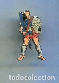 Collection Magazines and Newspapers: Pins metal: El jabato - Varios