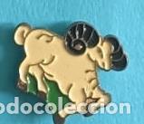 Collezionismo di Riviste e Giornali: Varios E00363: Pin Cabra cuernos negro - Varios