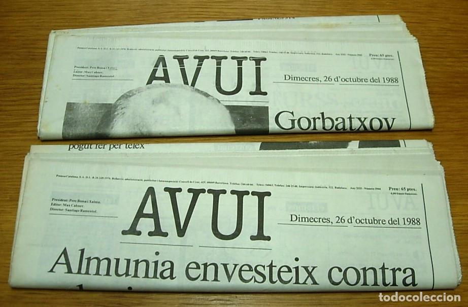 Coleccionismo de Revistas y Peri&oacute;dicos: Lote 2 x Peri&oacute;dico Diari AVUI distintos pero con la misma fecha 26 de Octubre 1988 26/10/1988