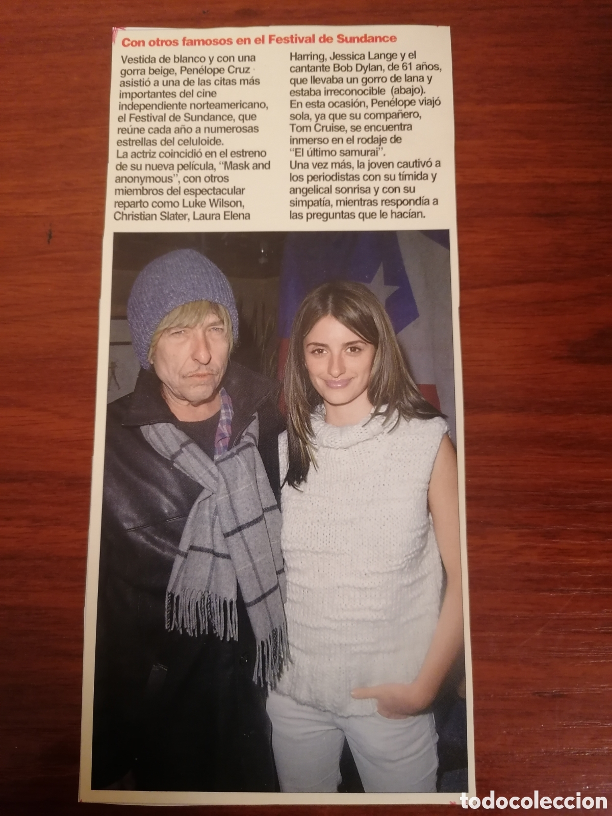 Coleccionismo de Revistas y Peri&oacute;dicos: Recorte Original Revista Espa&ntilde;ola Fotograf&iacute;a De Bob Dylan Con Pen&eacute;lope Cruz. Sundance Festival 2003