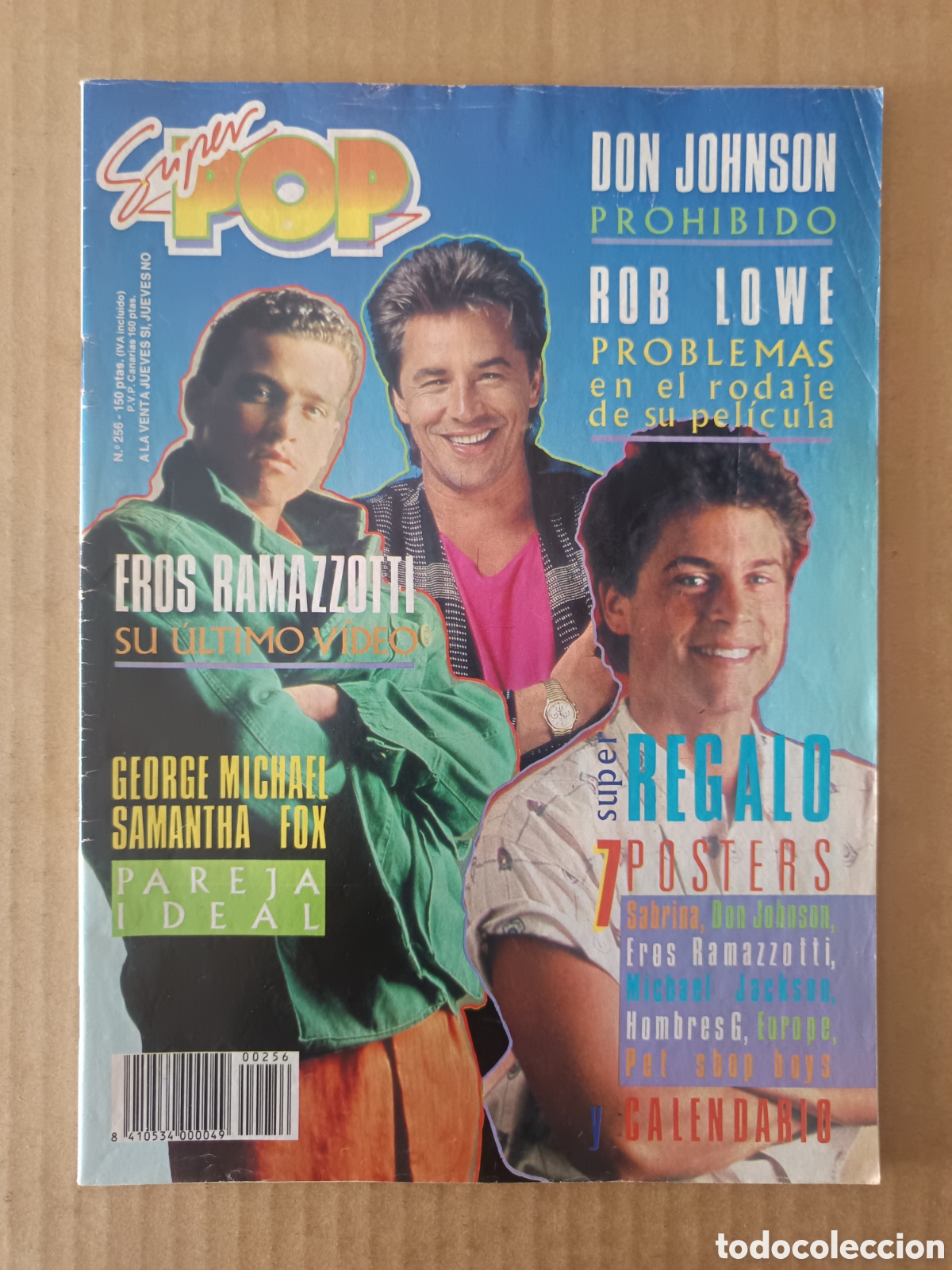 Coleccionismo de Revistas y Peri&oacute;dicos: Revista S&uacute;per Pop n&deg;256 (Heres, 1988). Con p&oacute;ster central y pegatinas. 48 p&aacute;ginas a color.