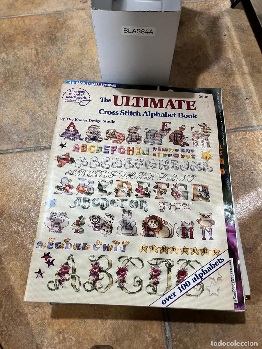 Sammeln von Zeitschriften und Zeitungen: BLAS84A Libro The Ultimate Cross Stitch Alphabet Book &ndash; The Kooler Design Studio &ndash; M&aacute;s de 100 alfabe