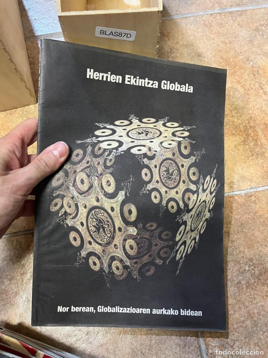 Coleccionismo de Revistas y Peri&oacute;dicos: BLAS87D Herrien Ekintza Globala. Publicaci&oacute;n en euskera sobre globalizaci&oacute;n.