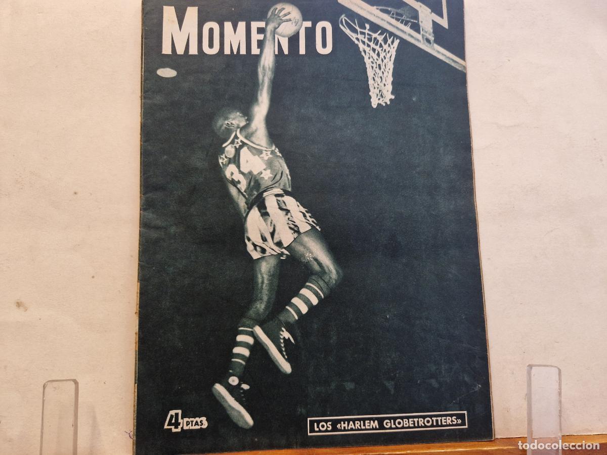 Coleccionismo de revistas y peri&oacute;dicos: REVISTA. MOMENTO. LOS HARLEM GLOBETTERS. 16 DE JULIO 1953