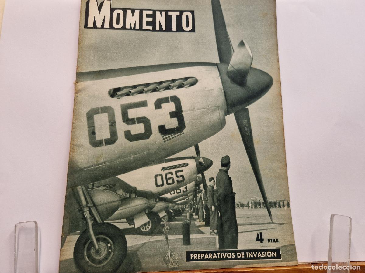 Coleccionismo de revistas y peri&oacute;dicos: REVISTA. MOMENTO. PREPARATIVOS DE INVASION. 12 DE MARZO 1953