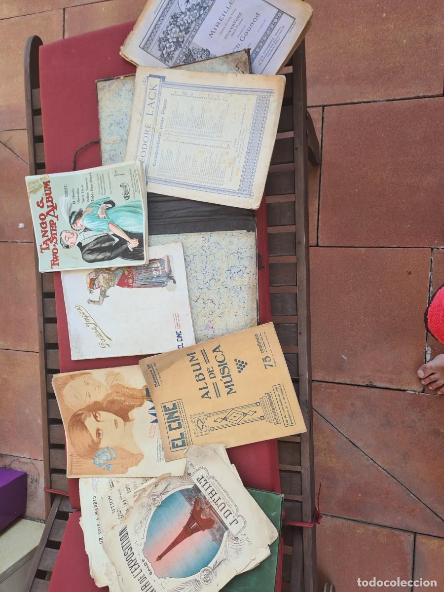Coleccionismo de revistas y peri&oacute;dicos: Lote partituras antiguas y albunes de m&uacute;sica antiguos