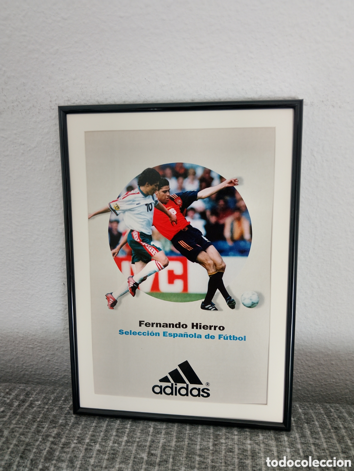 Coleccionismo de revistas y peri&oacute;dicos: Fernando Hierro Adidas anuncio original vintage a&ntilde;os 90 con marco incluido