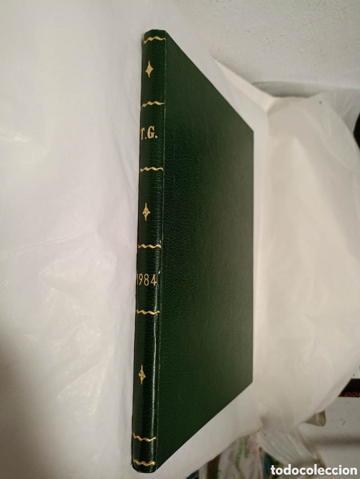 Coleccionismo de revistas y peri&oacute;dicos: TG revistas de las artes decorativas 1984 encuadernadas