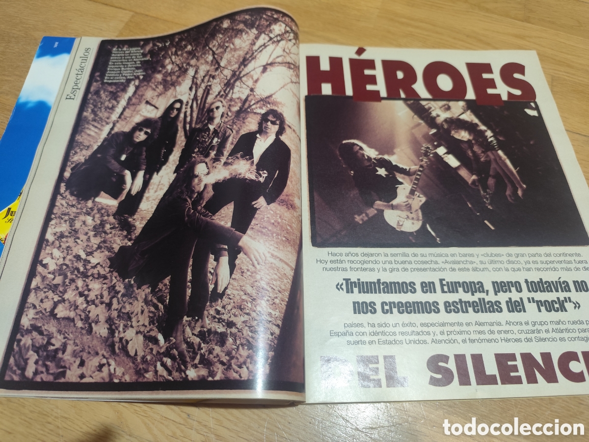 Coleccionismo de revistas y peri&oacute;dicos: H&eacute;roes del Silencio David Santiesteban Blanco y negro