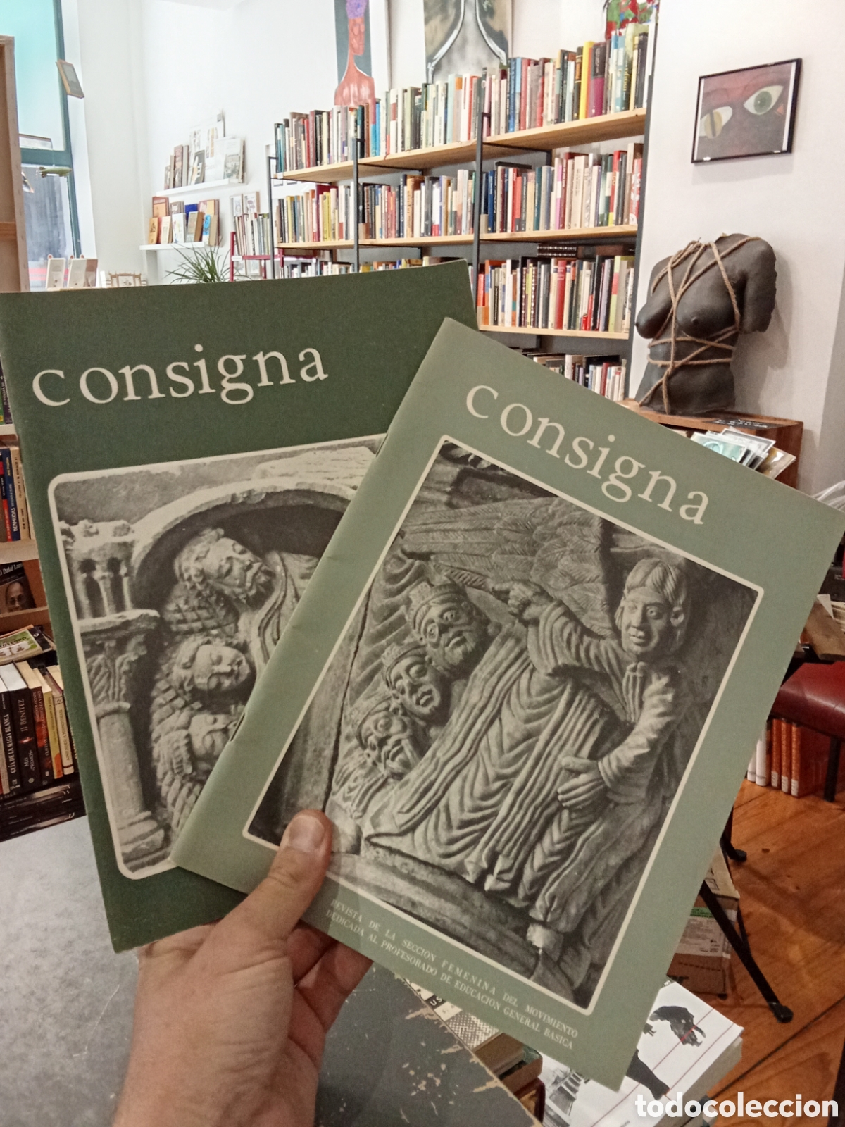 Coleccionismo de revistas y peri&oacute;dicos: 2 Revistas Consigna de la Secci&oacute;n Femenina del Movimiento Nr. 399 y 419