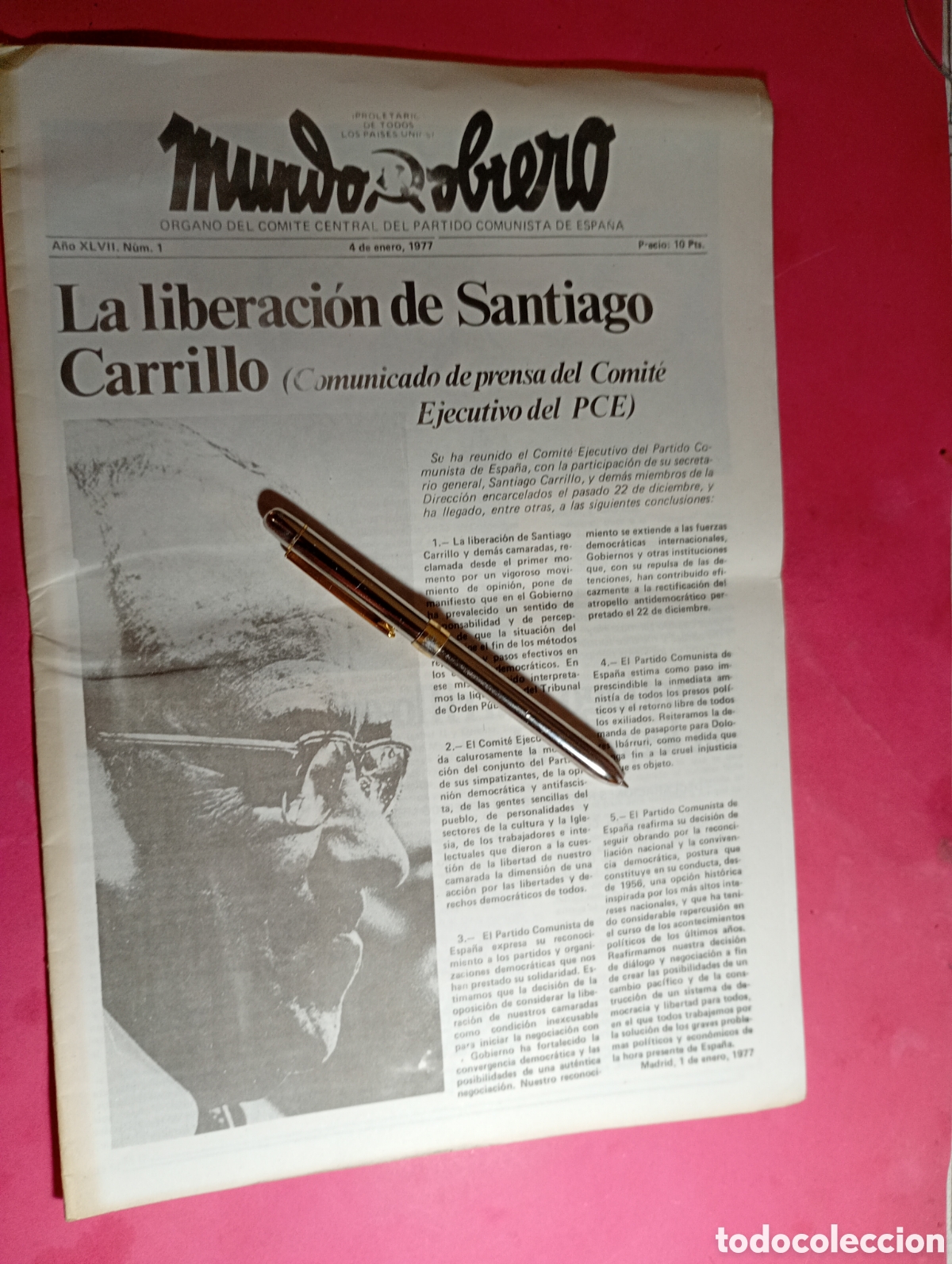 Coleccionismo de revistas y peri&oacute;dicos: ''MUNDO OBRERO'' N&ordm;1 1977 LA LIBERACI&Oacute;N DE SANTIAGO CARRILLO - &Oacute;RGANO DEL PARTIDO COMUNISTA D ESPA&Ntilde;A