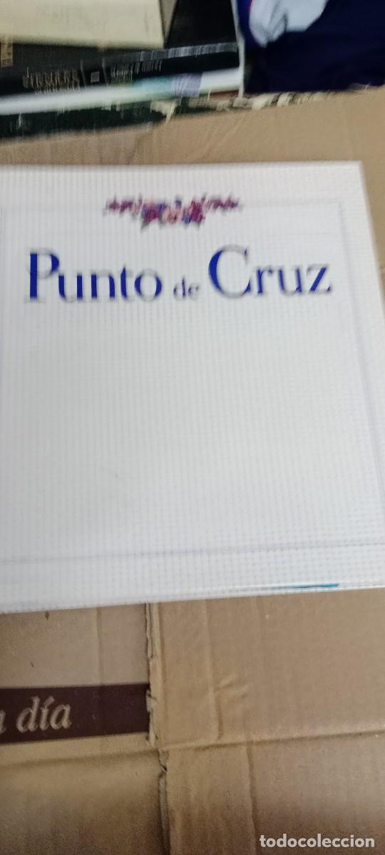 Coleccionismo de revistas y peri&oacute;dicos: TOMO PUNTO DE CRUZ M-FON