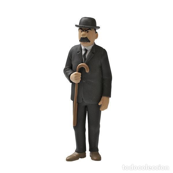 Coleccionismo de revistas y peri&oacute;dicos: Figura PVC Tintin: Dupont con baston - Figura grande 9 cm 2010 (ref. #42445) - Varios