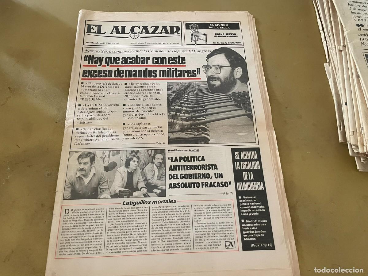 Coleccionismo de revistas y peri&oacute;dicos: PERI&Oacute;DICO EL ALCAZAR 5 NOVIEMBRE DE 1983 JAIME MOREY SANTANA EXCESO MANDOS MILITARES
