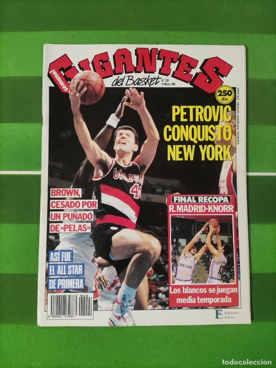 Coleccionismo de revistas y peri&oacute;dicos: 228 Revista Gigantes del basket 1990 Final Recopa / Petrovic New York / Brown cesado