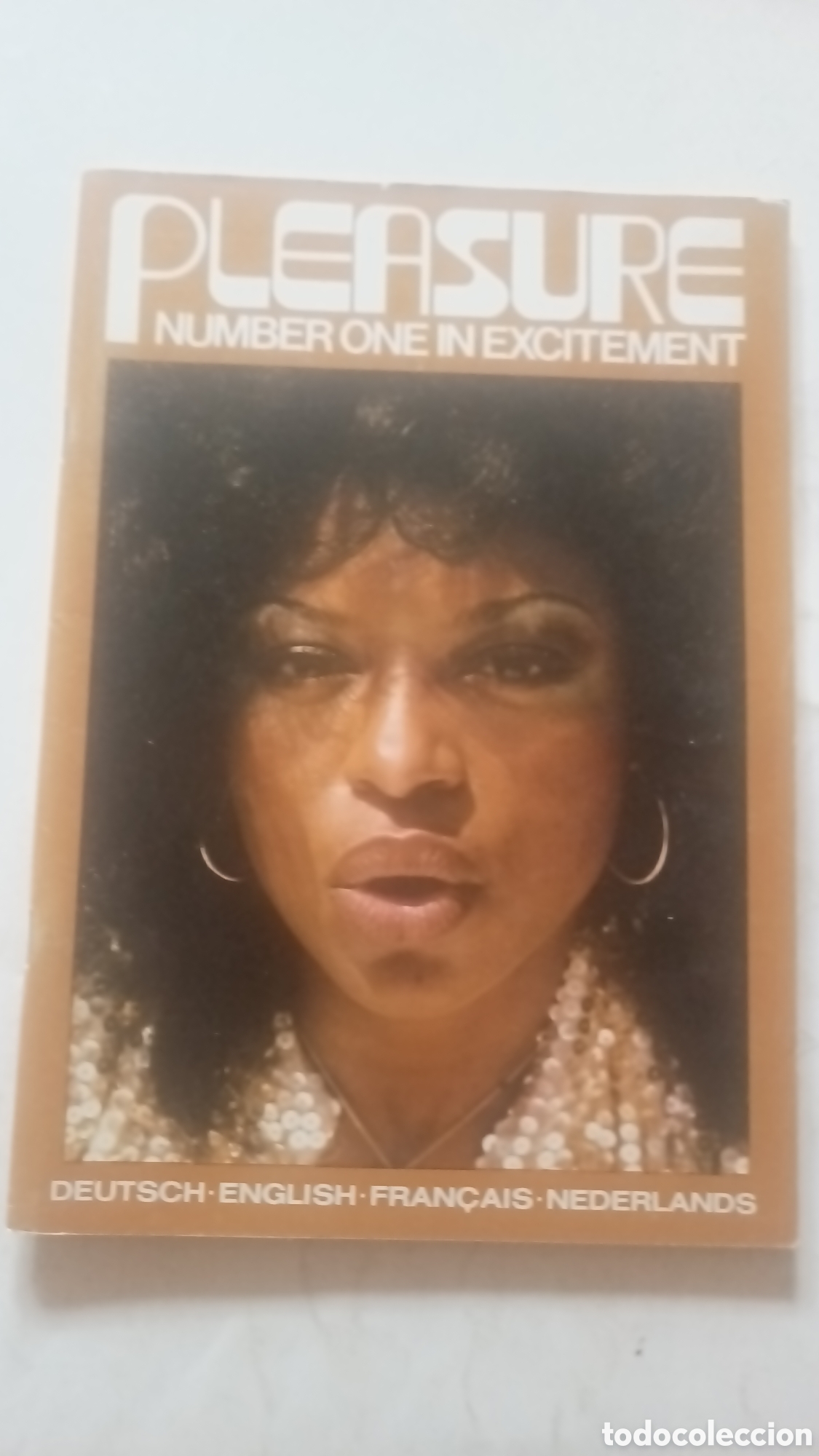 Collection Magazines and Newspapers: Pleasure 21..number One in excitement