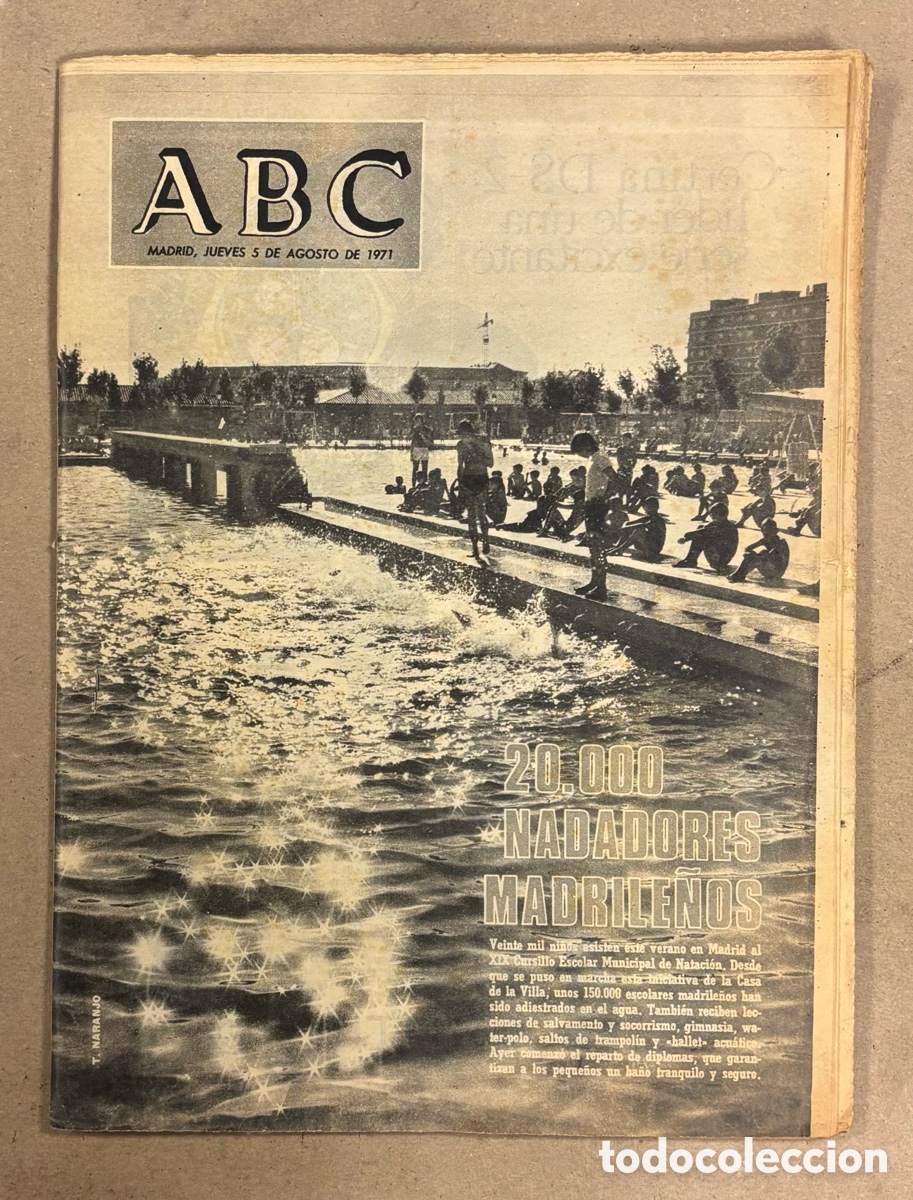 Coleccionismo de revistas y peri&oacute;dicos: ABC (5 DE AGOSTO DE 1971). 20.000 NADADORES MADRILE&Ntilde;OS,&hellip;