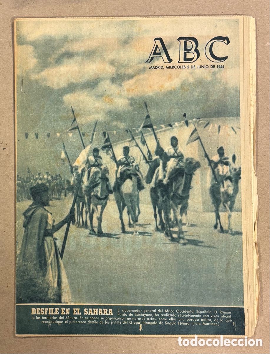 Coleccionismo de revistas y peri&oacute;dicos: ABC (2 JUNIO 1954). DESFILE EN EL S&Aacute;HARA DEL GOBERNADOR GENERAL DEL &Aacute;FRICA OCCIDENTAL ESPA&Ntilde;OLA