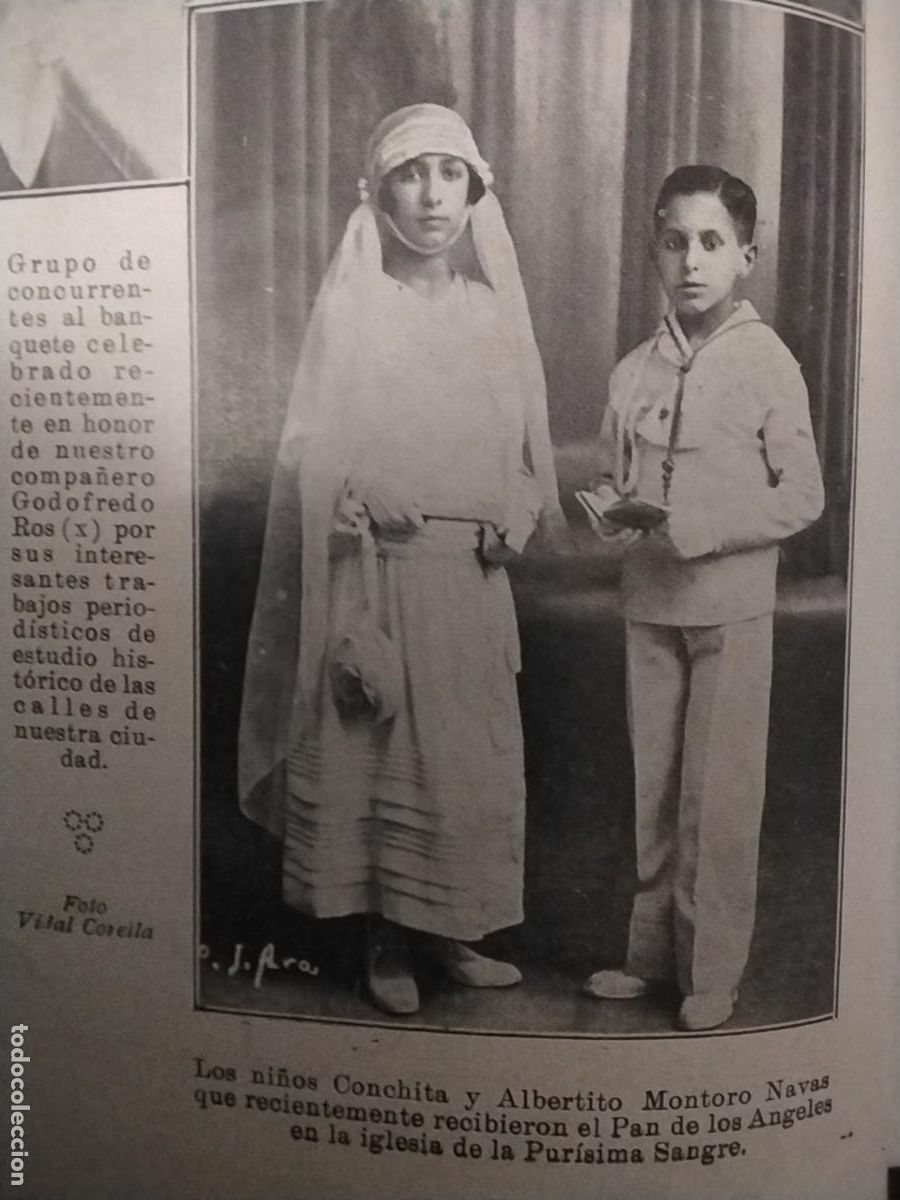Coleccionismo de revistas y peri&oacute;dicos: NI&Ntilde;OS CONCHITA Y ALBERTITO MONTORO NAVAS RECIBIENDO EL PAN DE LOS ANGELES HOJA A&Ntilde;O 1928