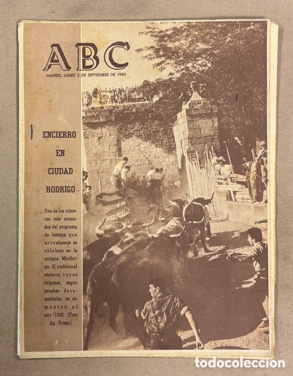 Coleccionismo de revistas y peri&oacute;dicos: ABC (5 DE SEPTIEMBRE DE 1960). ENCIERRO EN CIUDAD RODRIGO EN LA ANTIGUA MIR&Oacute;BRIGA