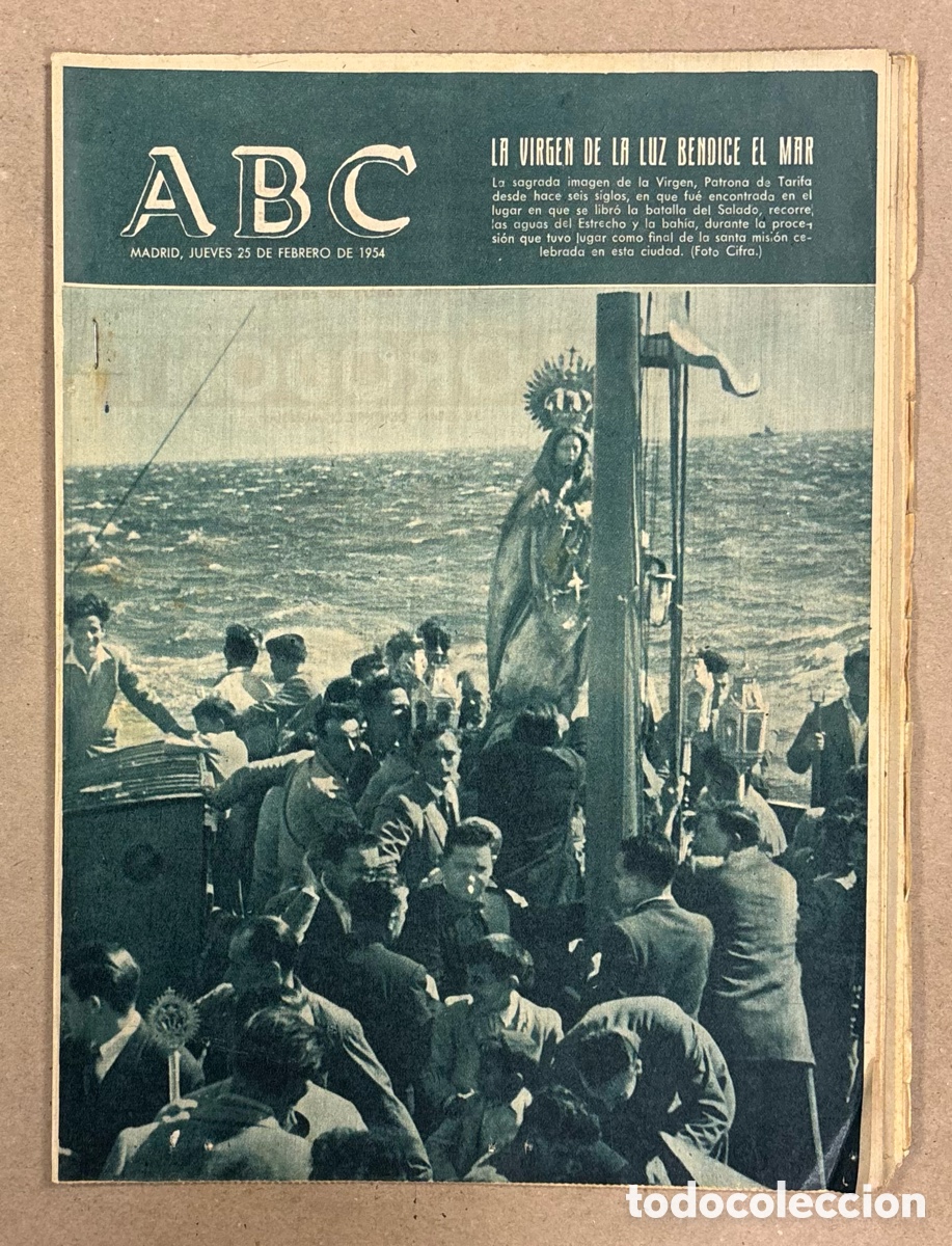Coleccionismo de revistas y peri&oacute;dicos: ABC (25 DE FEBRERO DE 1954). LA VIRGEN DE LA LUZ DE TARIFA BENDICE EL MAR,&hellip;