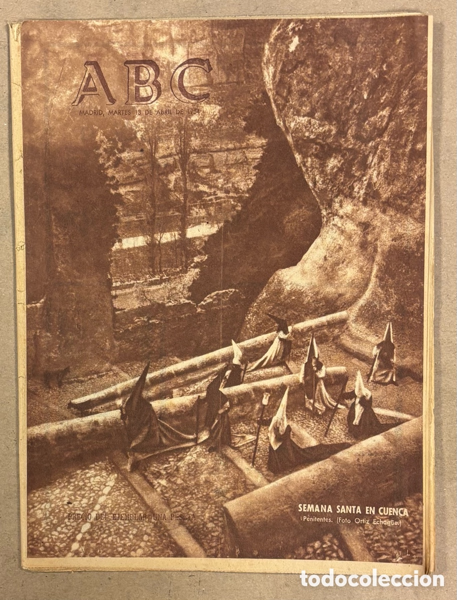 Coleccionismo de revistas y peri&oacute;dicos: ABC (13 DE ABRIL DE 1954). PENITENTES EN LA SEMANA SANTA EN CUENCA,&hellip;