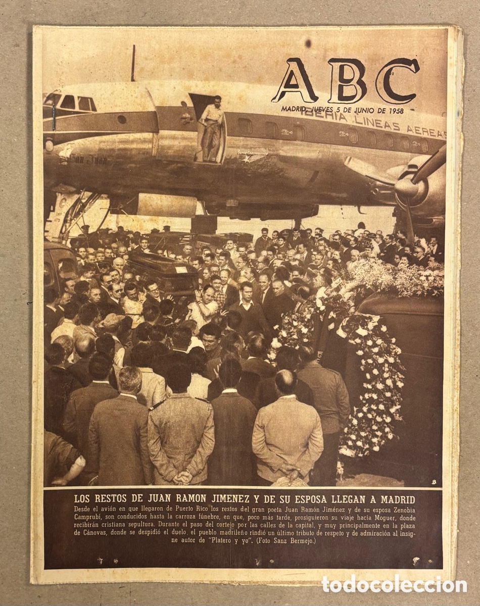 Coleccionismo de revistas y peri&oacute;dicos: ABC (5 DE JUNIO DE 1958). LOS RESTOS DE JUAN RAM&Oacute;N JIM&Eacute;NEZ Y DE SU EPOSA LLEGAN A MADRID,&hellip;