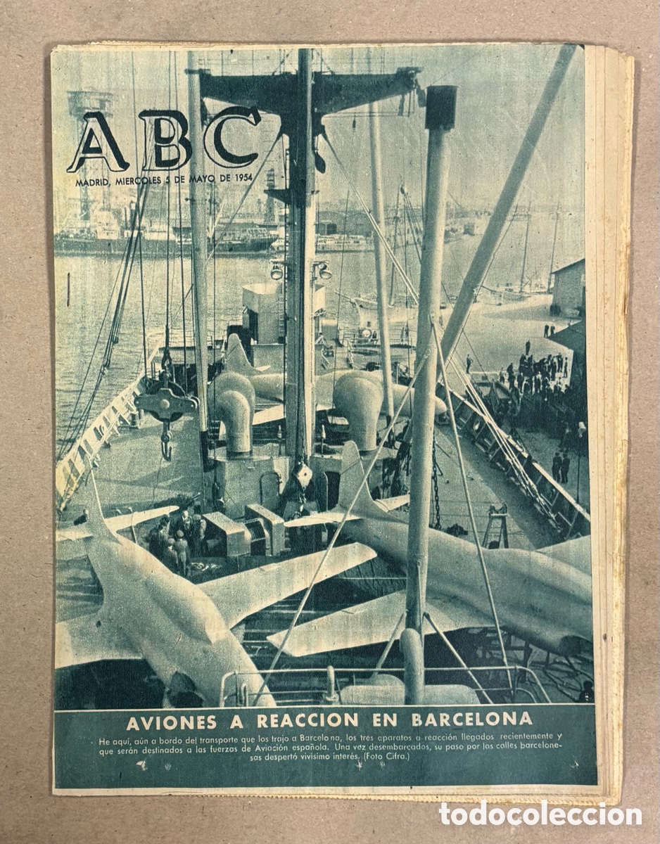 Coleccionismo de revistas y peri&oacute;dicos: ABC (5 DE MAYO DE 1954). LLEGADA DE AVIONES A REACCI&Oacute;N A BARCELONA PARA EL EJ&Eacute;RCITO DEL AIRE
