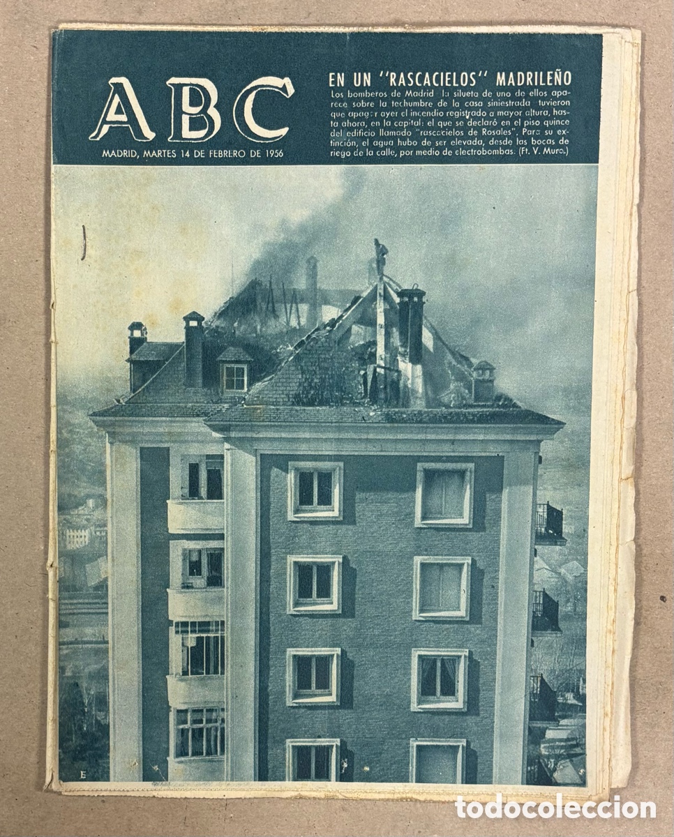Coleccionismo de revistas y peri&oacute;dicos: ABC (14 DE FEBRERO DE 1956). INCENDIO EN EL RASCACIELOS ROSALES DE MADRID,&hellip;