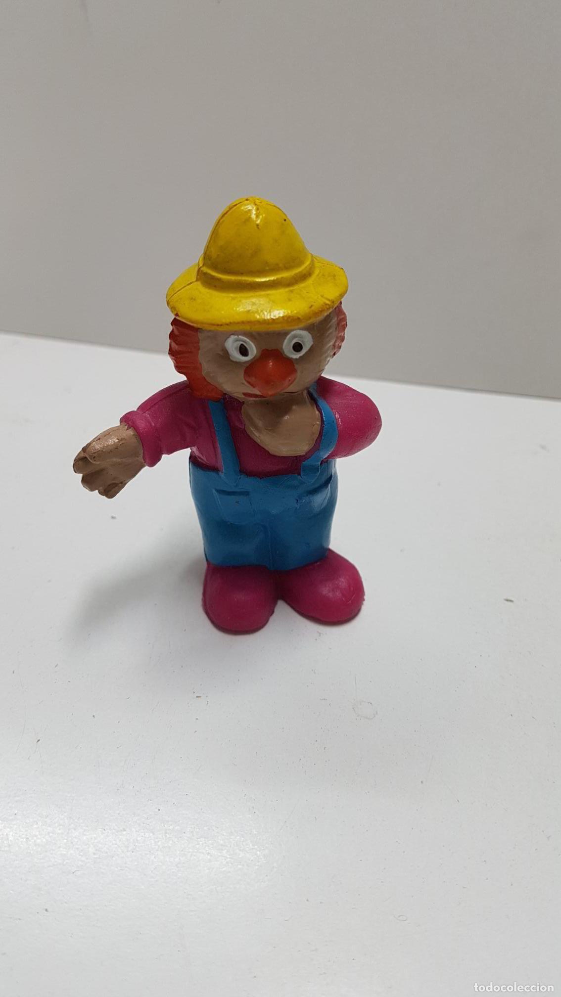 Coleccionismo de revistas y peri&oacute;dicos: Figura PVC Barrio Sesamo: Don Pimpon tocandose la barbilla