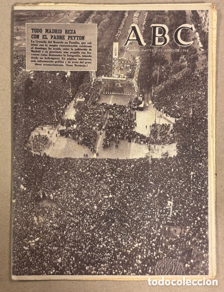 Coleccionismo de revistas y peri&oacute;dicos: ABC (2 DE JUNIO DE 1964). TODO MADRID REZA CON EL PADRE PEYTON, ESPA&Ntilde;A CAMPE&Oacute;N MUNDO HOCKEY PATINES