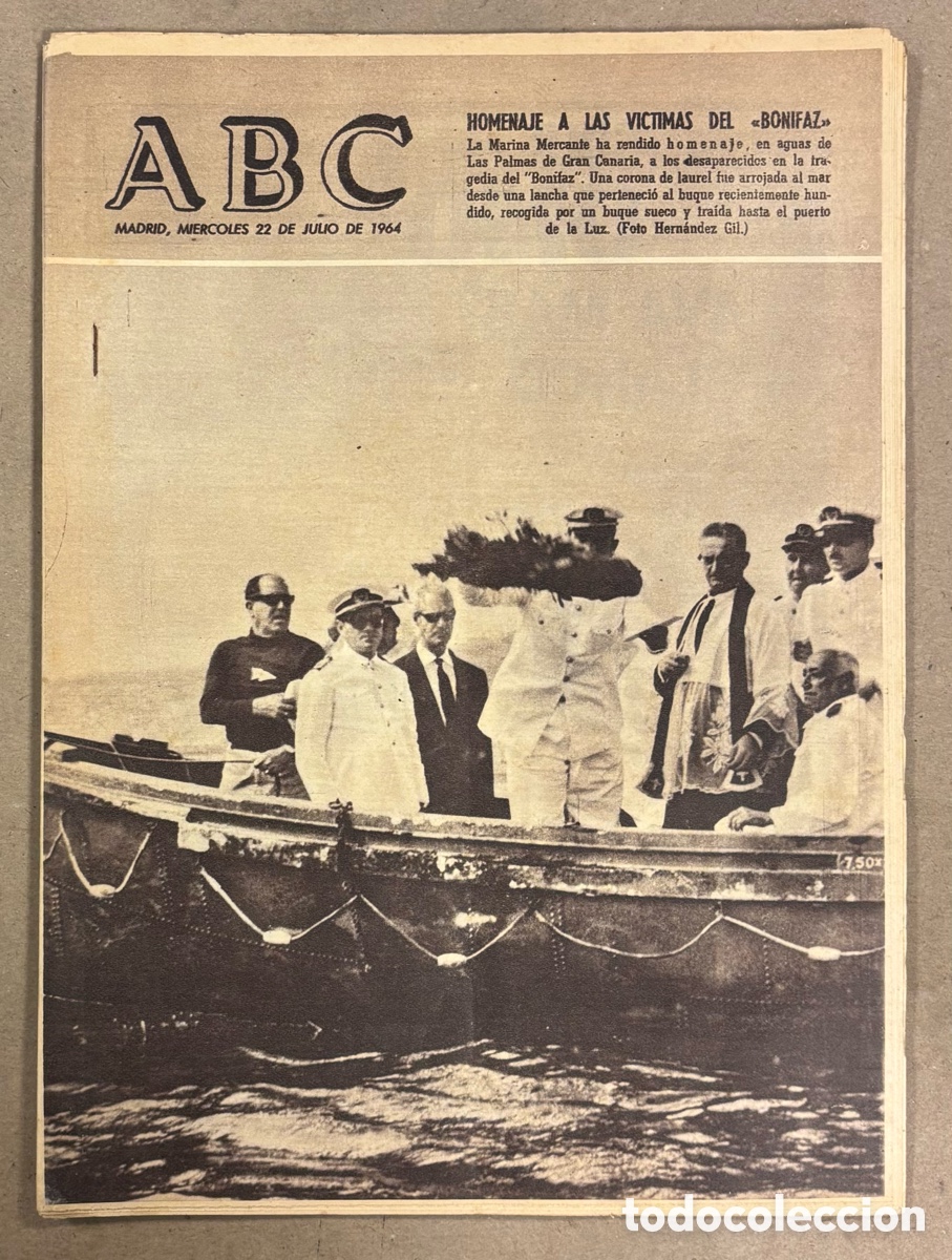 Coleccionismo de revistas y peri&oacute;dicos: ABC (22 DE JULIO DE 1964). HOMENAJE A LAS V&Iacute;CTIMAS DE BUQUE HUNDIDO &ldquo;BONIFAZ&rdquo;,&hellip;