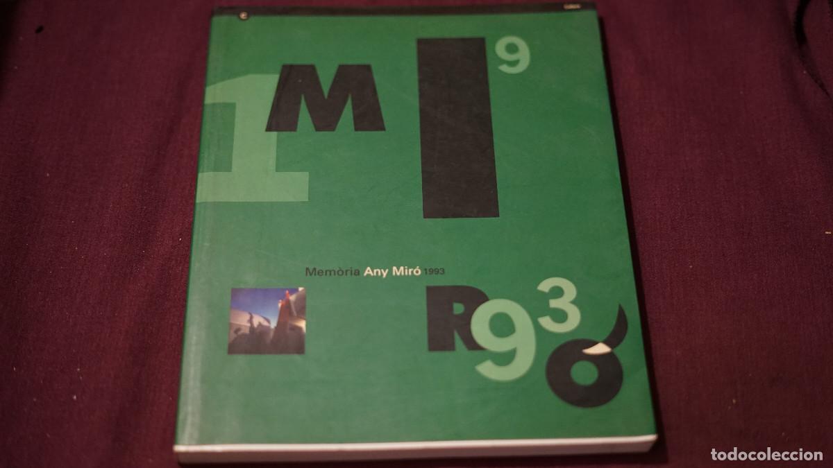 Coleccionismo de revistas y peri&oacute;dicos: Memoria any Mir&ograve; 1993