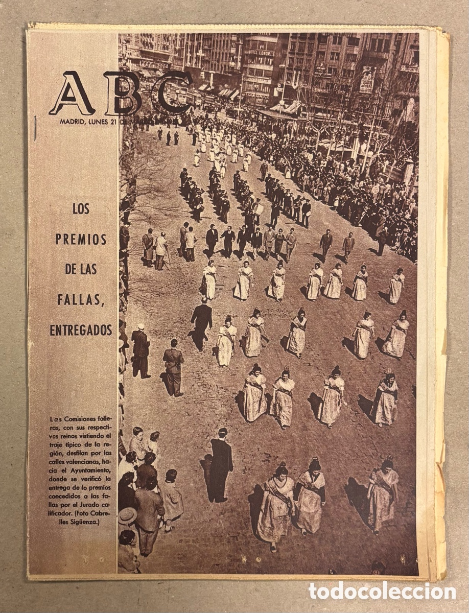 Coleccionismo de revistas y peri&oacute;dicos: ABC (21 DE MARZO DE 1955). LOS PREMIOS DE LAS FALLAS DE VALENCIA, REAL MADRID 5-1 CELTA VIGO,&hellip;