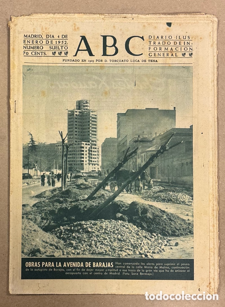Coleccionismo de revistas y peri&oacute;dicos: ABC (4 DE ENERO DE 1952). OBRAS PARA LA AVENIDA DE BARAJAS, RUGBY BARCELONA 12-8 WOODPEACKERS,..