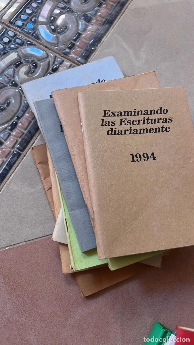 Collection Magazines and Newspapers: 18 libros de examinando las escrituras de testigos de Jehov&aacute;